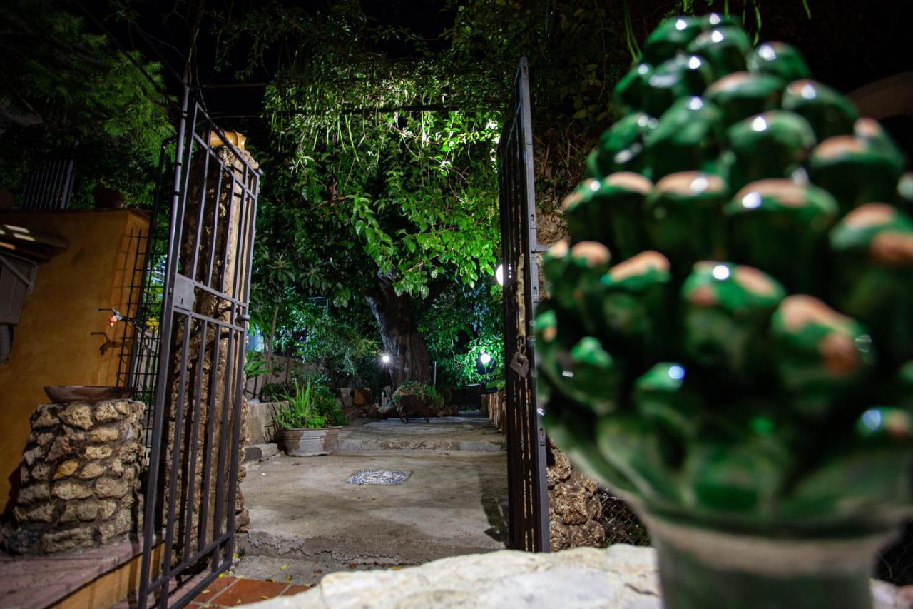 Casa Vacanze Fondaco Di Scillato Scillato  ภายนอก รูปภาพ
