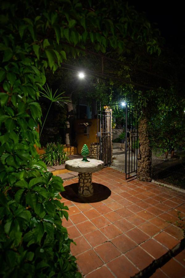 Casa Vacanze Fondaco Di Scillato Scillato  ภายนอก รูปภาพ