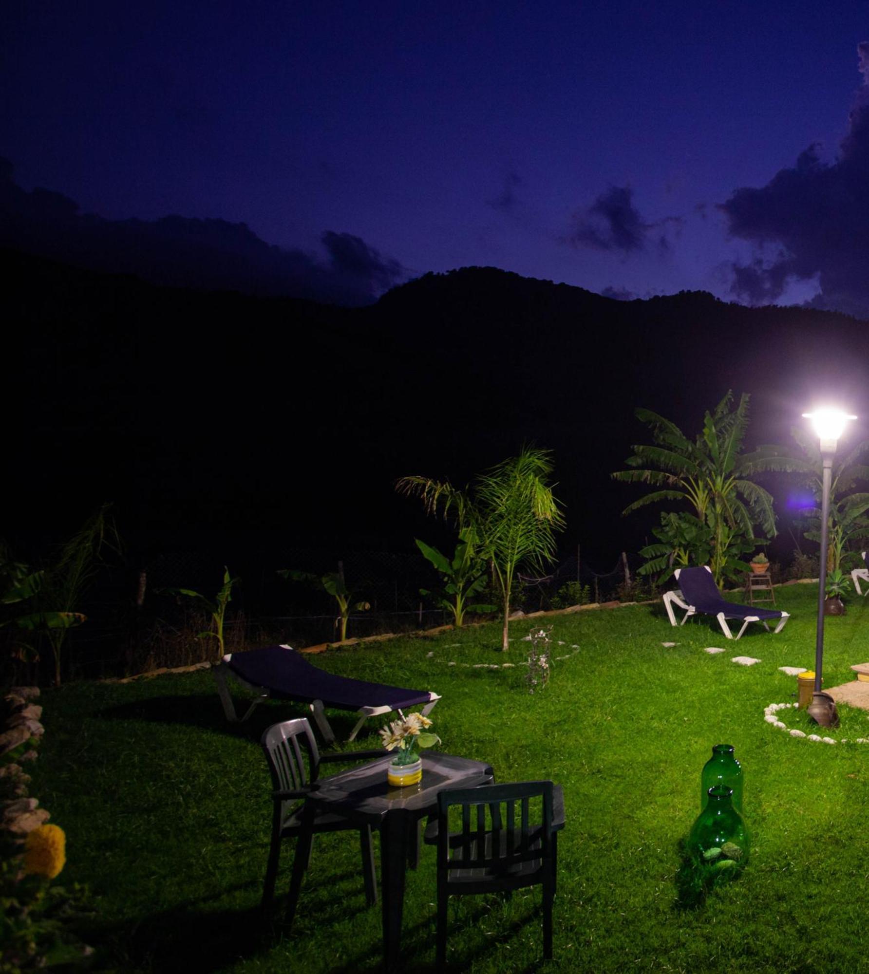 Casa Vacanze Fondaco Di Scillato Scillato  ภายนอก รูปภาพ